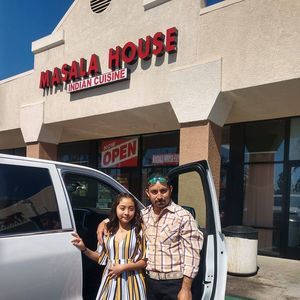 Meet your Posher, Luis antonio